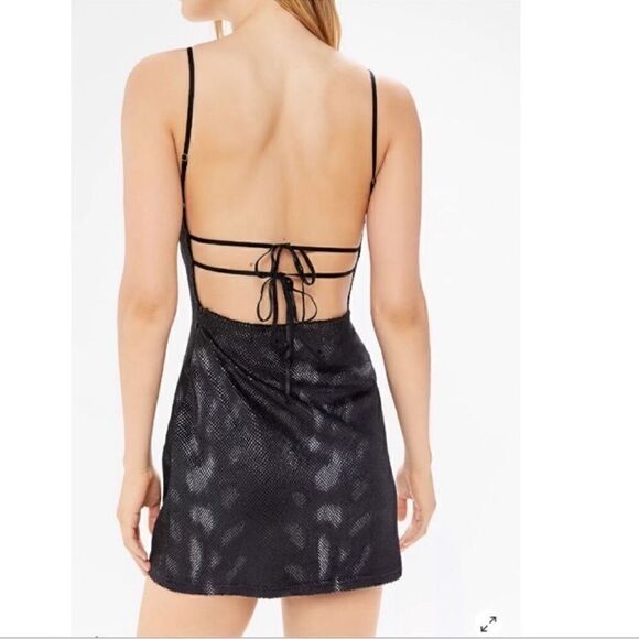 Urban Outfitters Textured Snake Printed Mini Dress - Picture 2 of 14